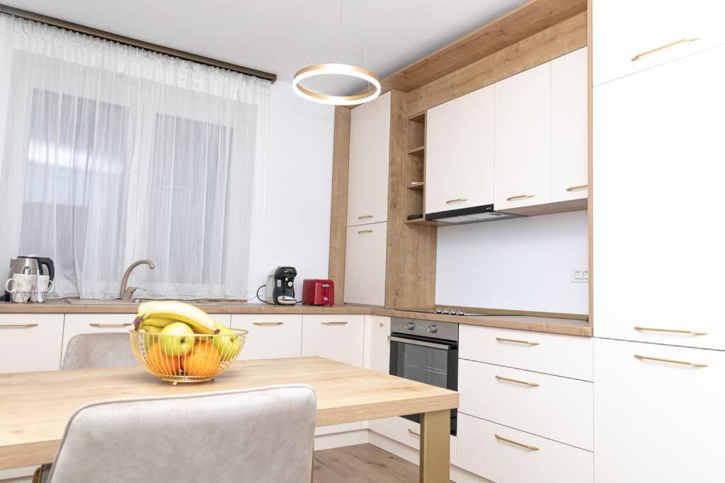 Enescu 3 City Center Flat Timişoara Extérieur photo